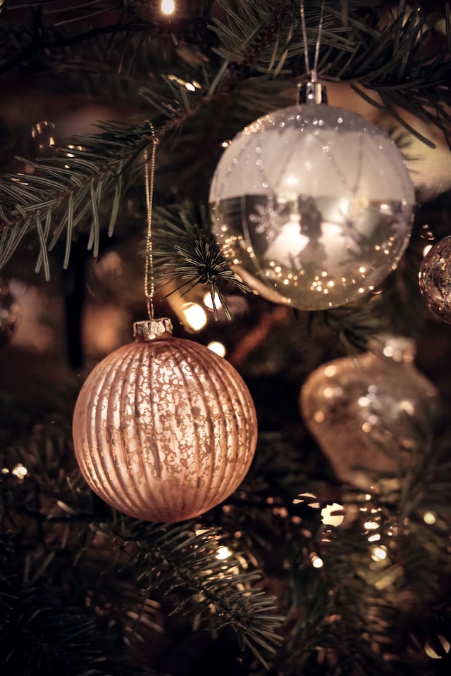 Bodacious Breath-taking Baubles